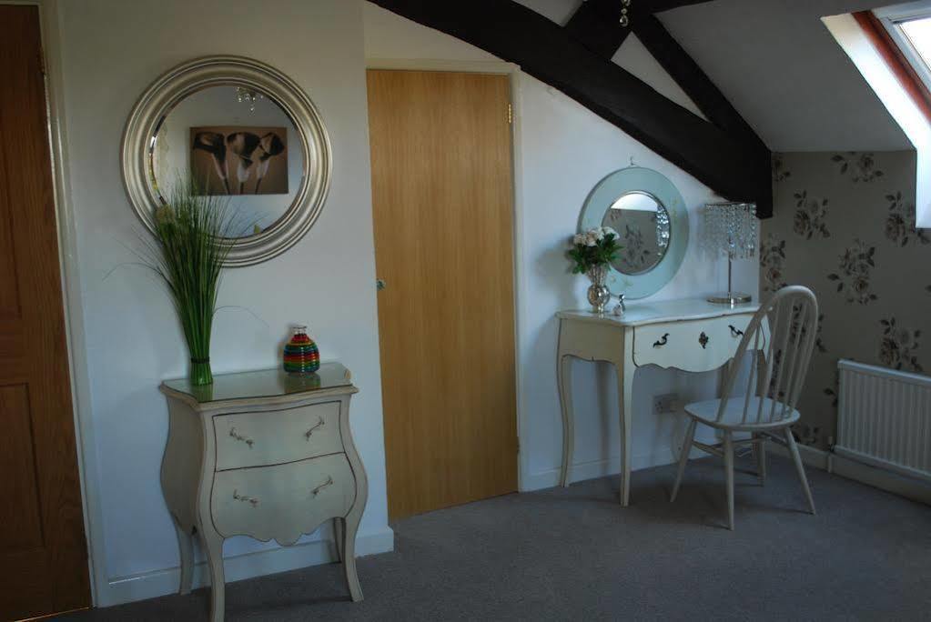 Stoneleigh Barn Bed And Breakfast Sherborne  Exterior photo