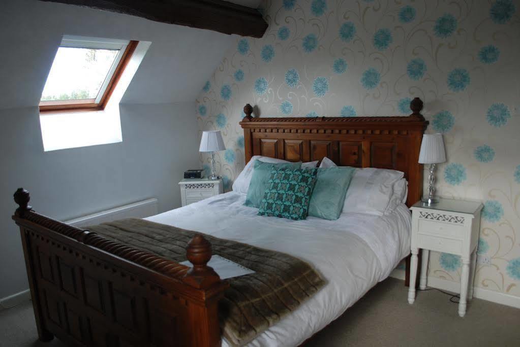 Stoneleigh Barn Bed And Breakfast Sherborne  Exterior photo